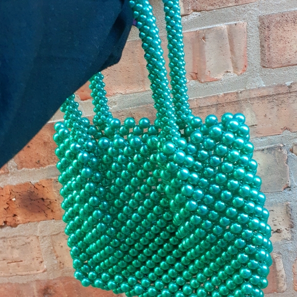 Beautiful Faux Pearl Mini Tote new - Picture 4 of 4